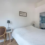 Maison Pour 8 Personnes A 300 M De La *