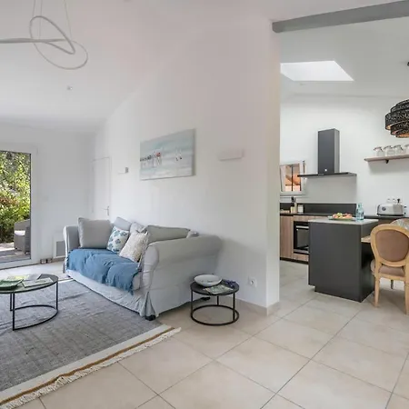 Maison Pour 8 Personnes à 300 M De La Hébergement de vacances *