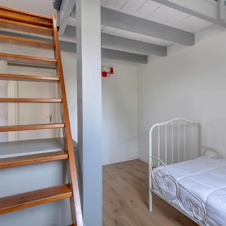 Maison Pour 8 Personnes A 300 M De La