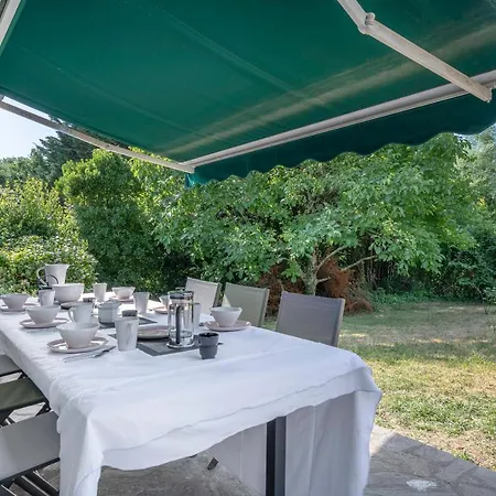 Maison Pour 8 Personnes A 300 M De La Semesterbostad Pornic