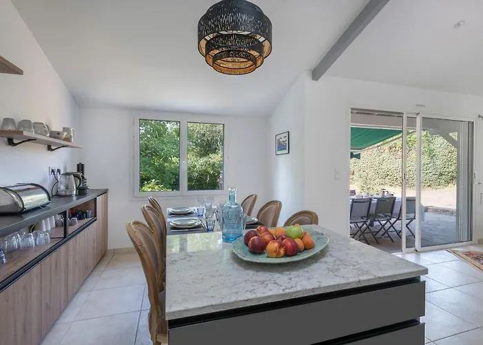 Prázdninový dům Maison Pour 8 Personnes A 300 M De La *