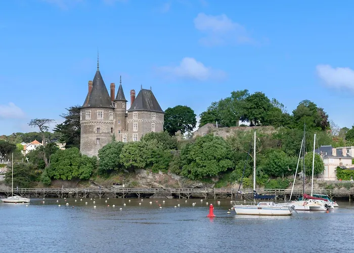 Maison Pour 8 Personnes A 300 M De La *